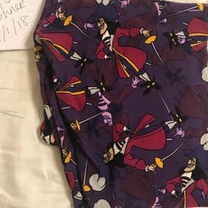 LuLaRoe Disney Captain Hook Leggings New OS